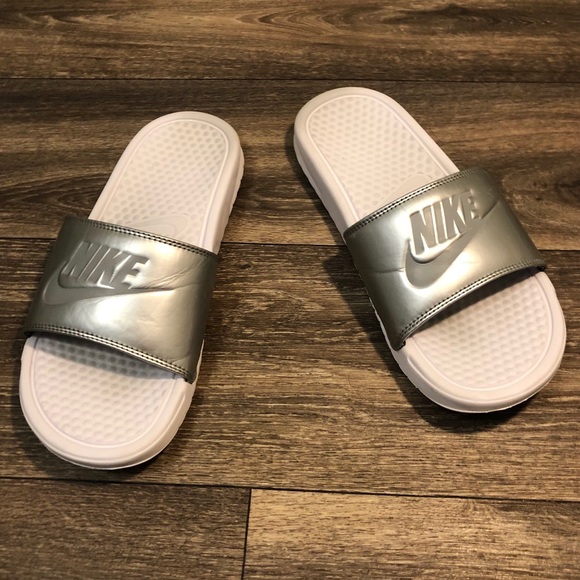 nike benassi slides white and silver